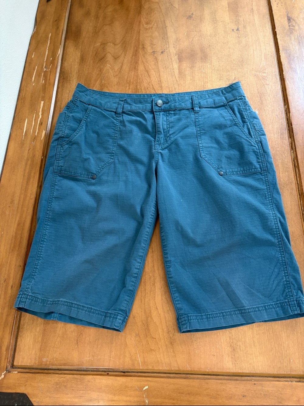 Prana Teal Bermuda Utility Shorts Size 10